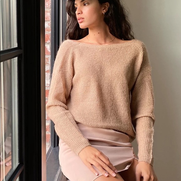 Aritzia Front to Back Alpaca Cardigan in Beige - Picture 3 of 7